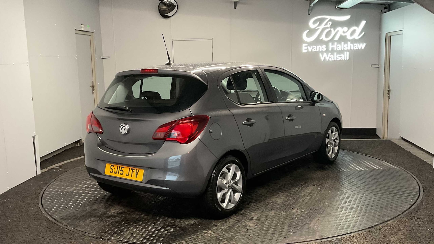 Used Vauxhall Corsa 2015 for sale - 76329238: Photo 3