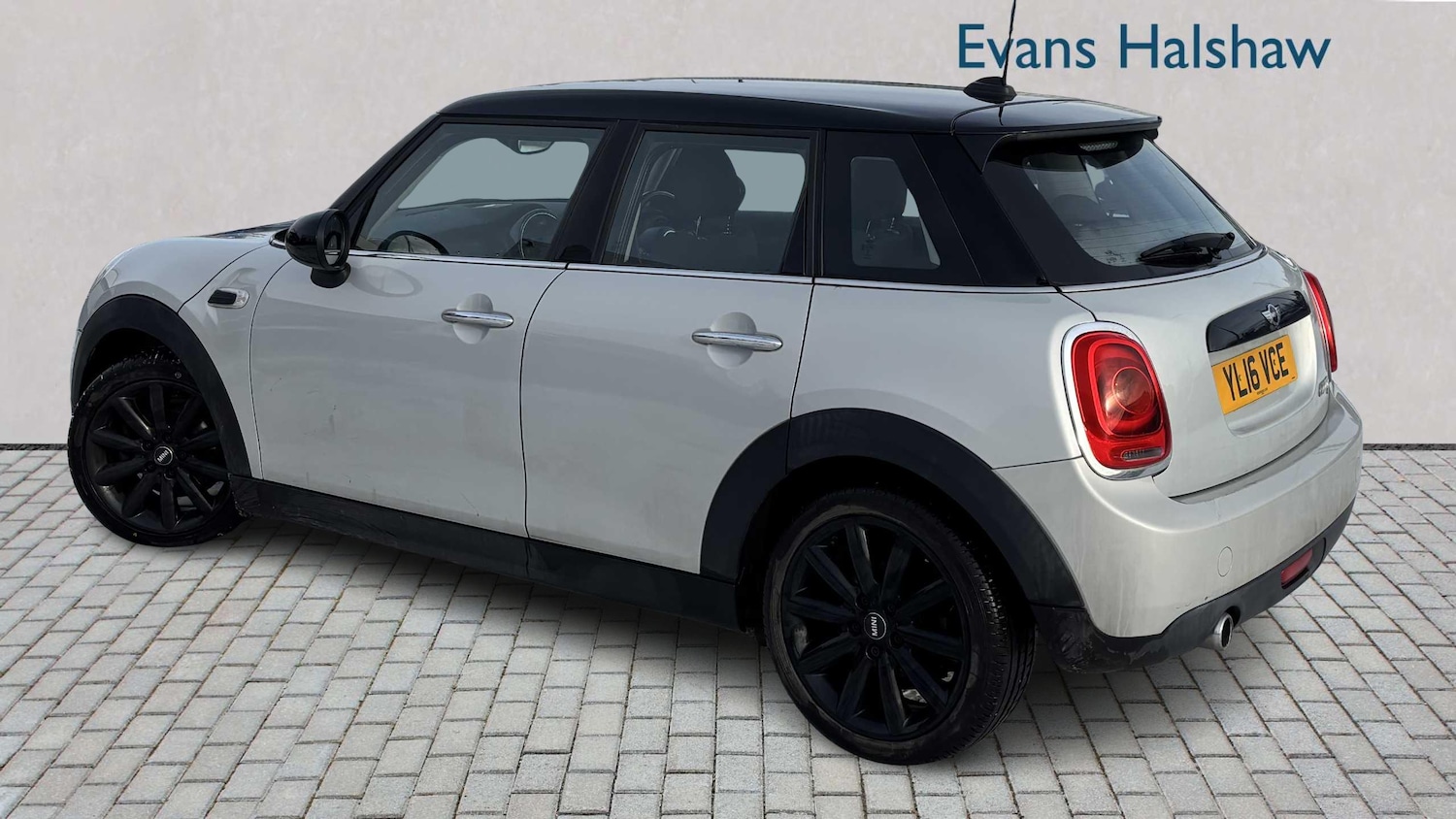 Used MINI Hatch 2016 for sale - 77316453: Photo 2