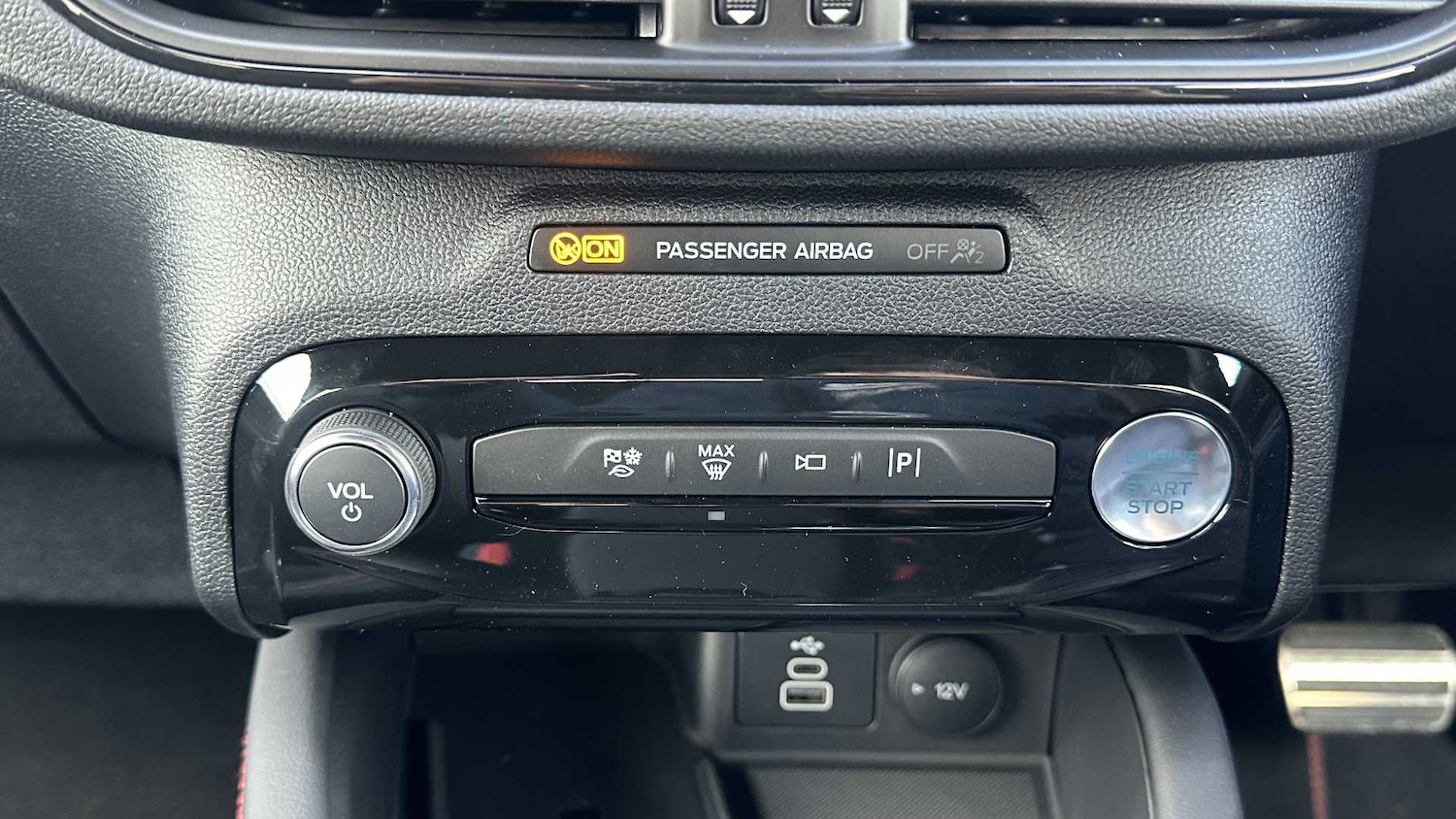 Used Ford Kuga 2024 for sale - 76902253: Photo 25