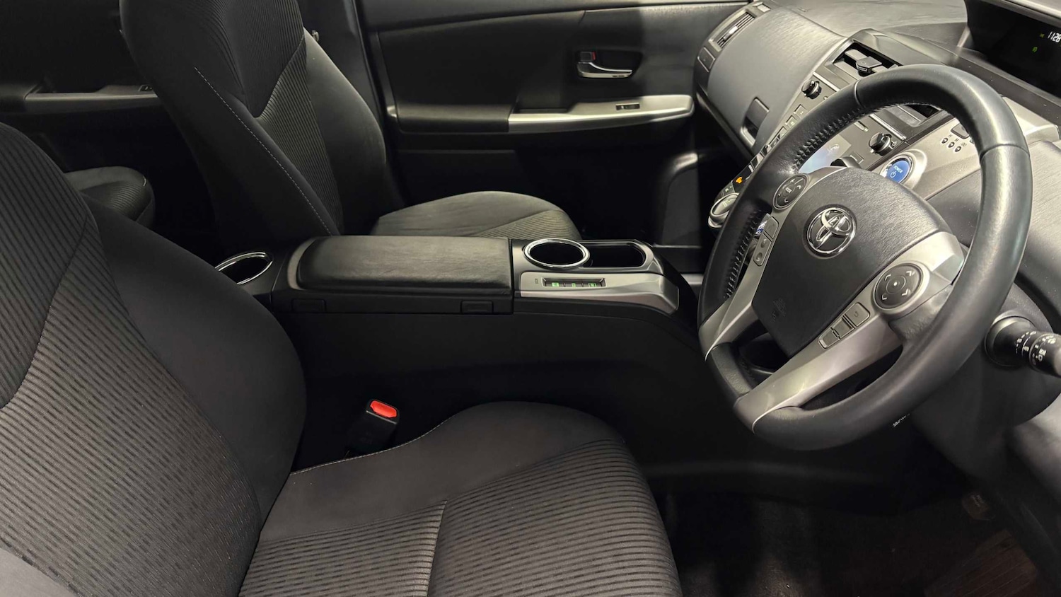 Used Toyota Prius+ 2020 for sale - 76575999: Photo 14