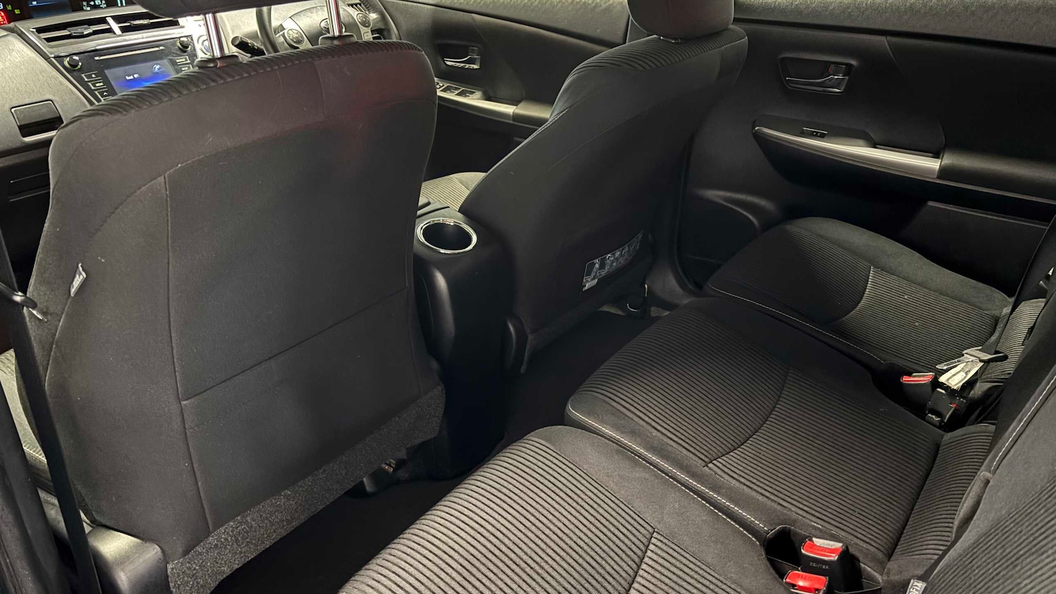 Used Toyota Prius+ 2020 for sale - 76575999: Photo 24