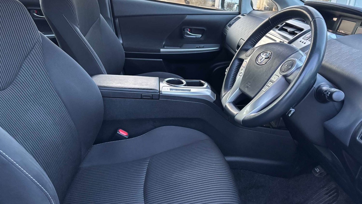 Used Toyota Prius+ 2020 for sale - 76575999: Photo 7