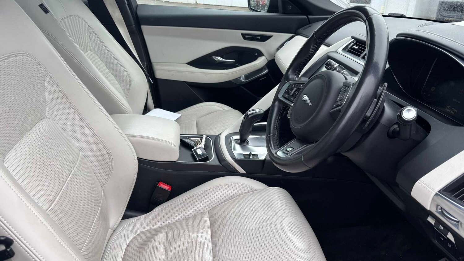 Used Jaguar E-Pace 2019 for sale - 77540819: Photo 7