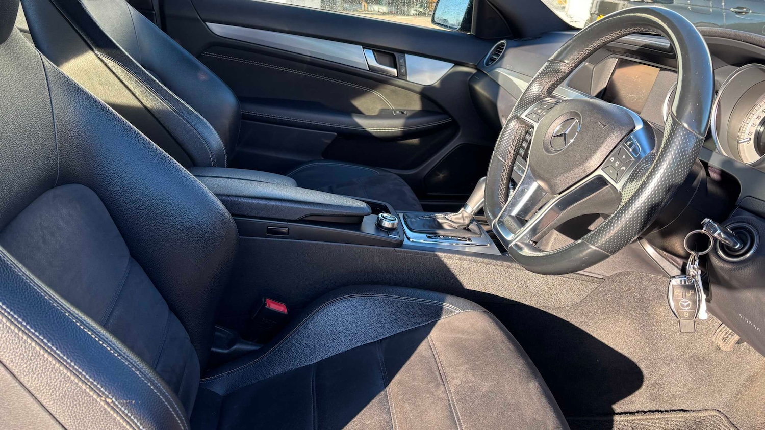 Used Mercedes-Benz C Class 2014 for sale - 76705218: Photo 7