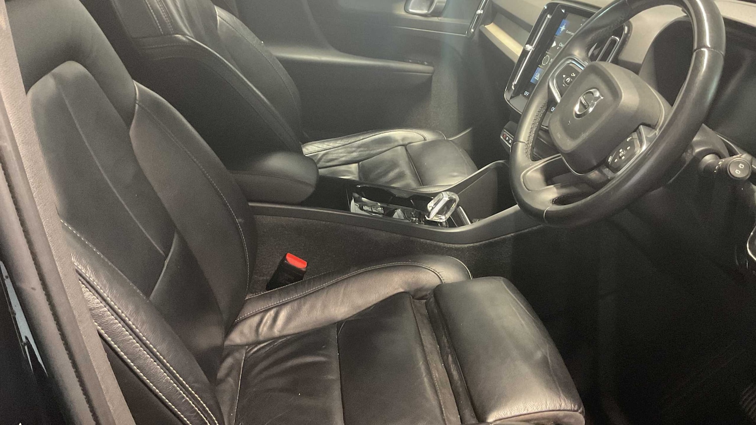 Used Volvo XC40 2022 for sale - 76063511: Photo 13