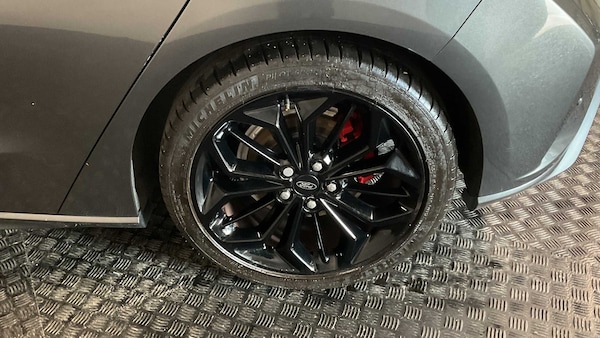 Used Ford Focus 2019 for sale - 76262450: Photo 12