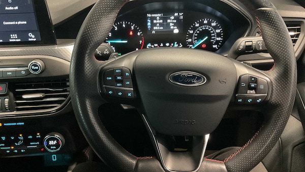Used Ford Focus 2019 for sale - 76262450: Photo 15
