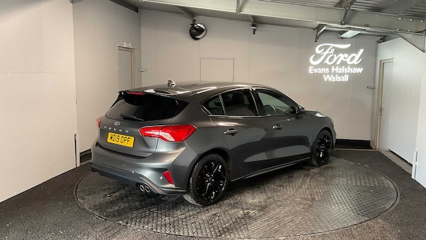 Used Ford Focus 2019 for sale - 76262450: Photo 3