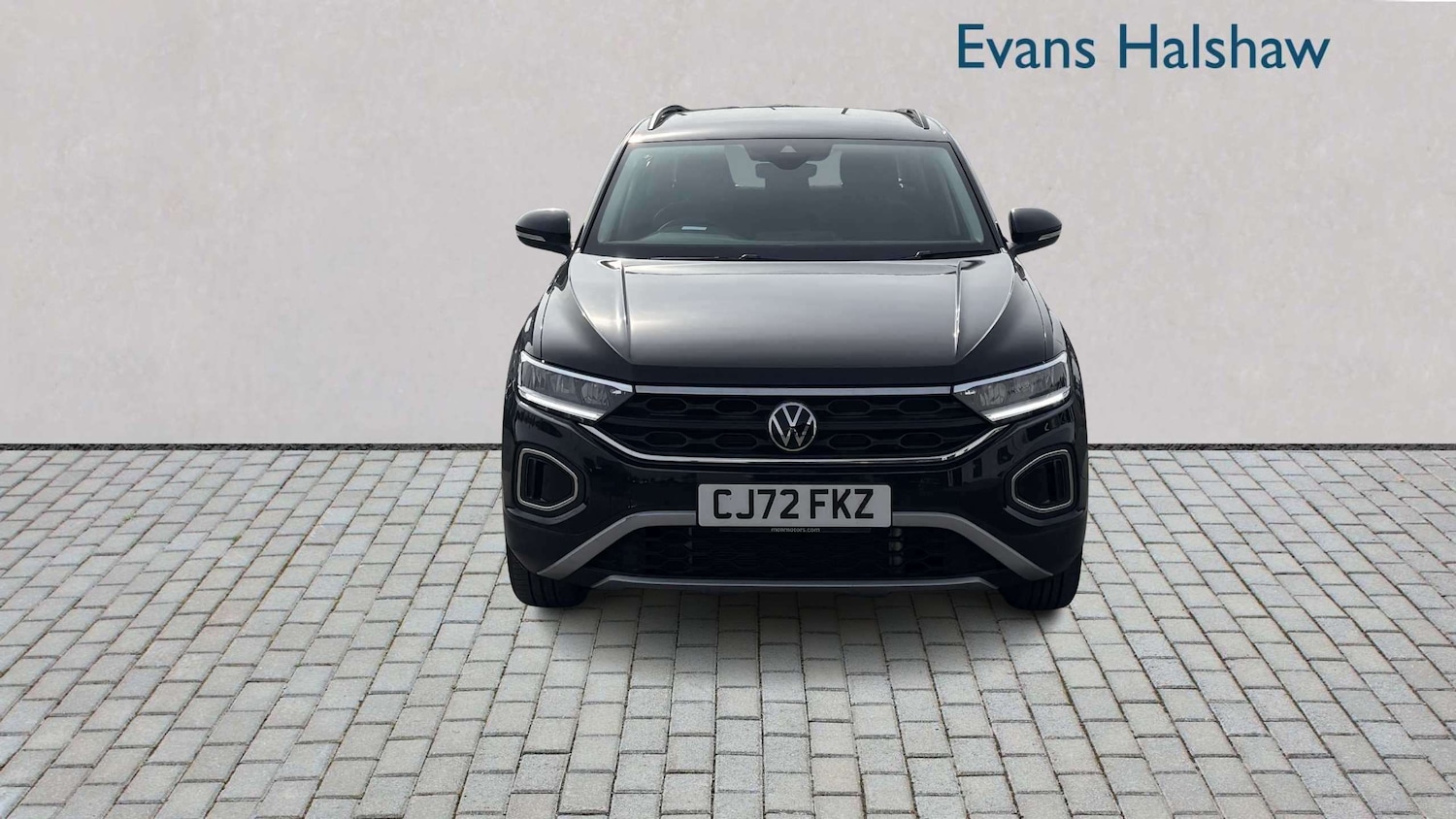 Used Volkswagen T-Roc 2023 for sale - 77972745: Photo 4