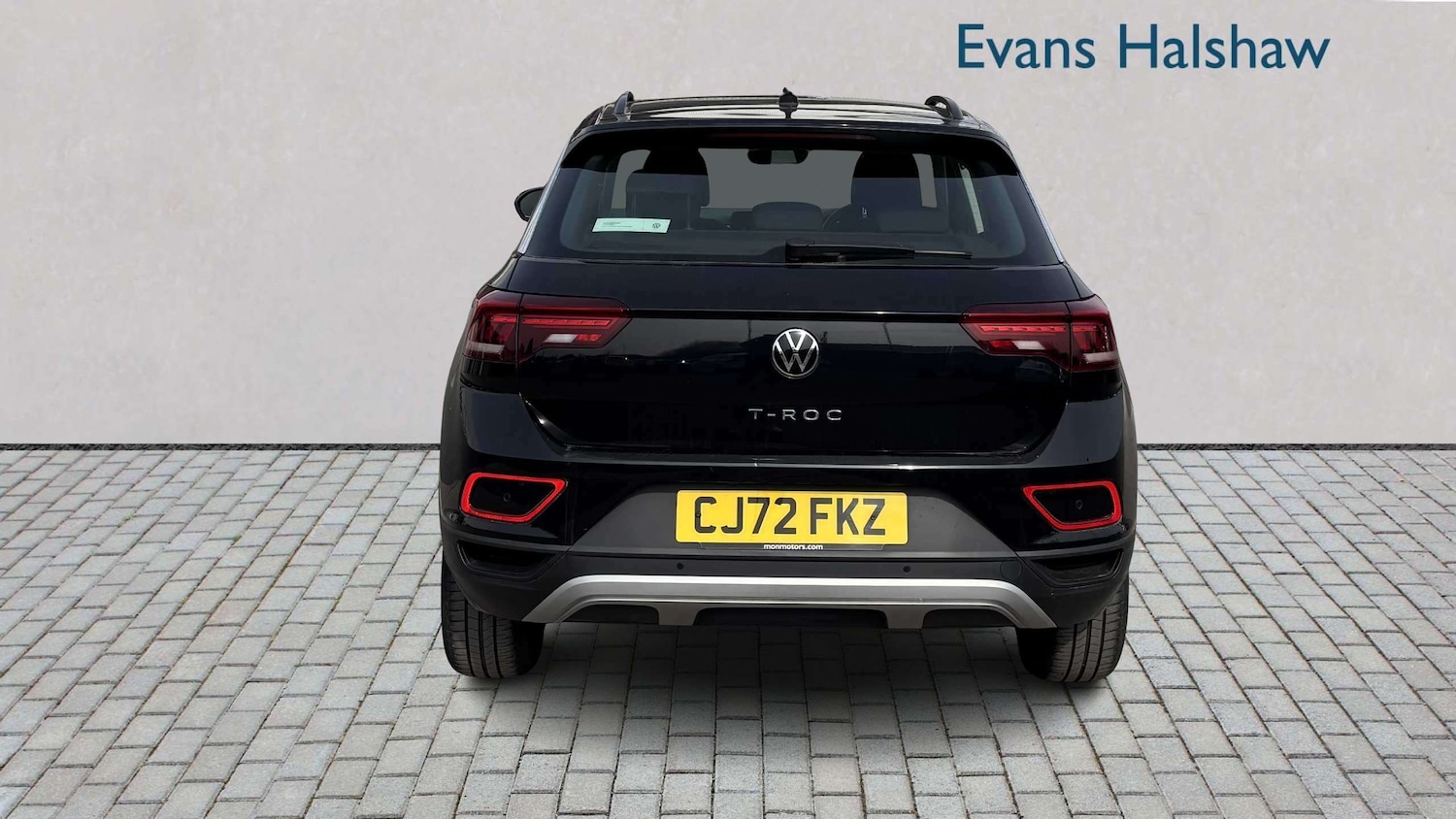 Used Volkswagen T-Roc 2023 for sale - 77972745: Photo 5