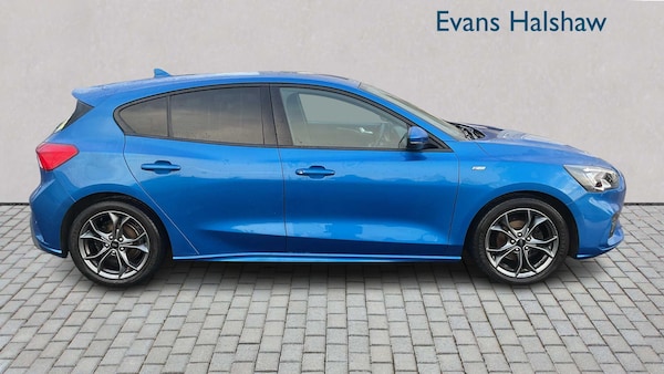 Used Ford Focus 2018 for sale - 76329324: Photo 3