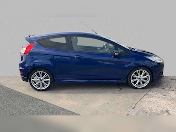 Used Ford Fiesta 2016 for sale - 75968101: Photo