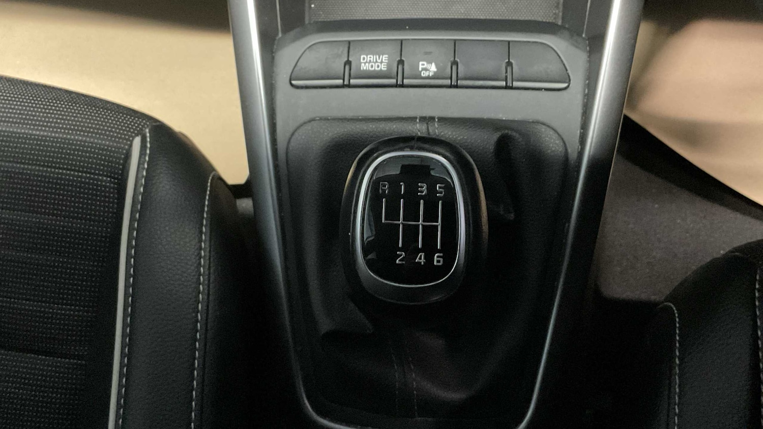 Used Kia Stonic 2022 for sale - 76004421: Photo 21