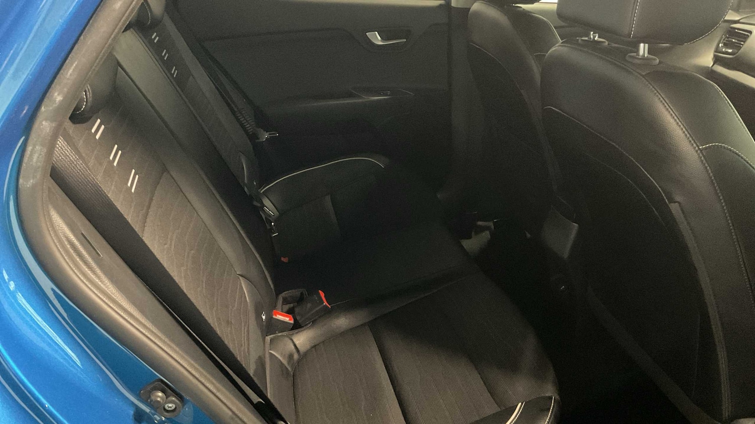 Used Kia Stonic 2022 for sale - 76004421: Photo 24