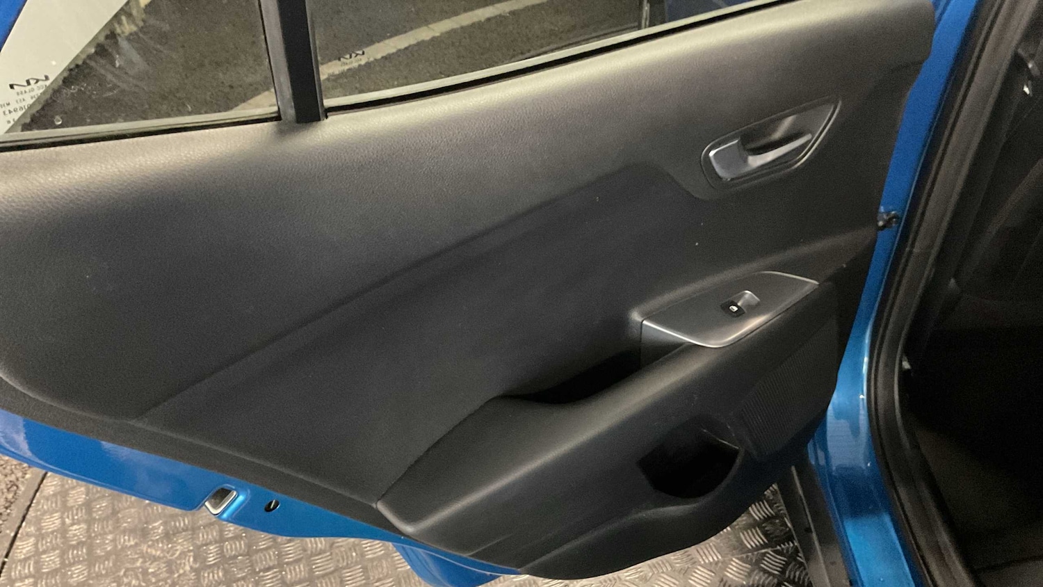 Used Kia Stonic 2022 for sale - 76004421: Photo 26