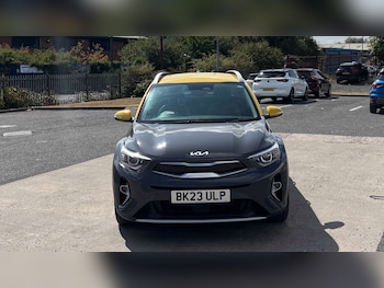 Used Kia Stonic 2023 for sale - 79624425: Photo