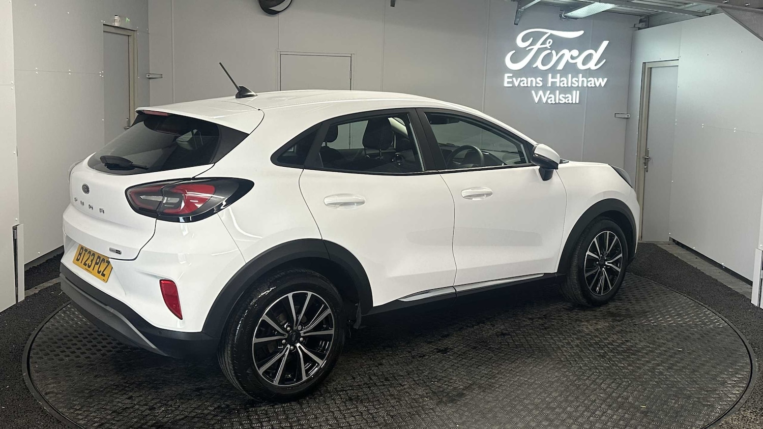 Used Ford Puma 2023 for sale - 77257456: Photo 2