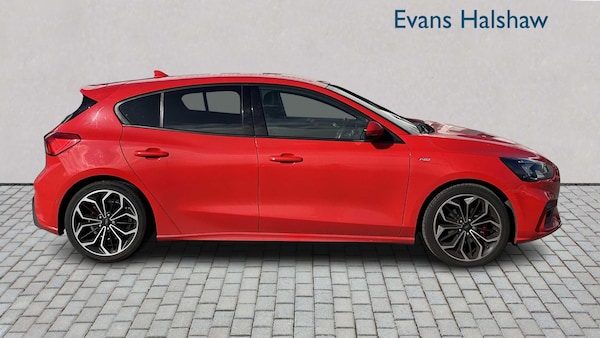 Used Ford Focus 2019 for sale - 76218381: Photo 3