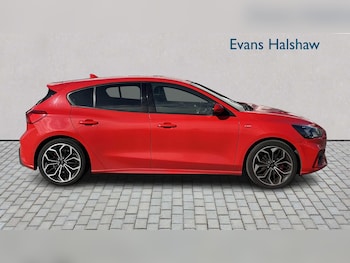 Used Ford Focus 2019 for sale - 76218381: Photo