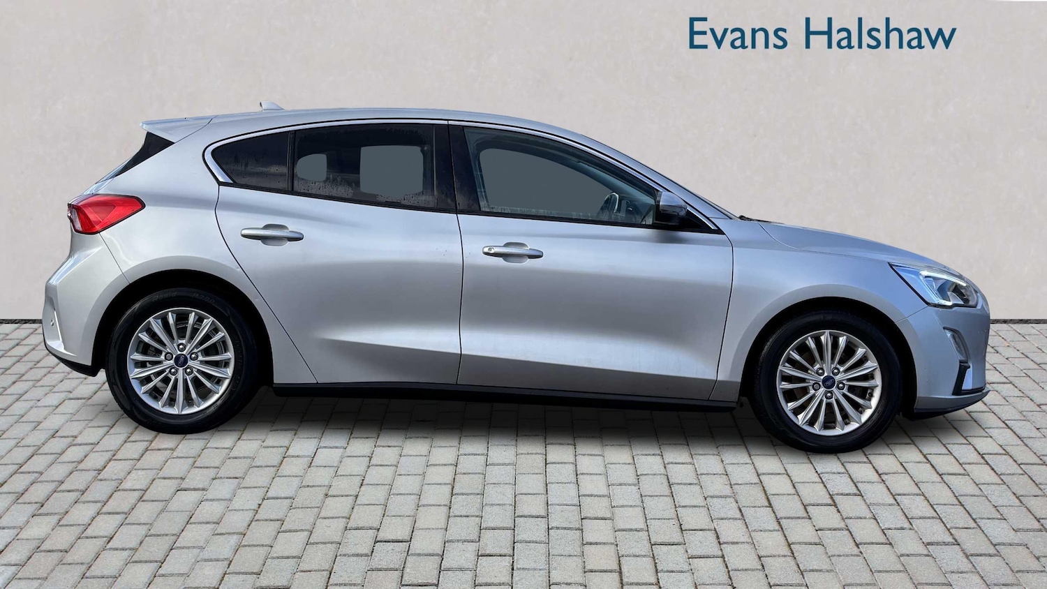 Used Ford Focus 2019 for sale - 76875748: Photo 3