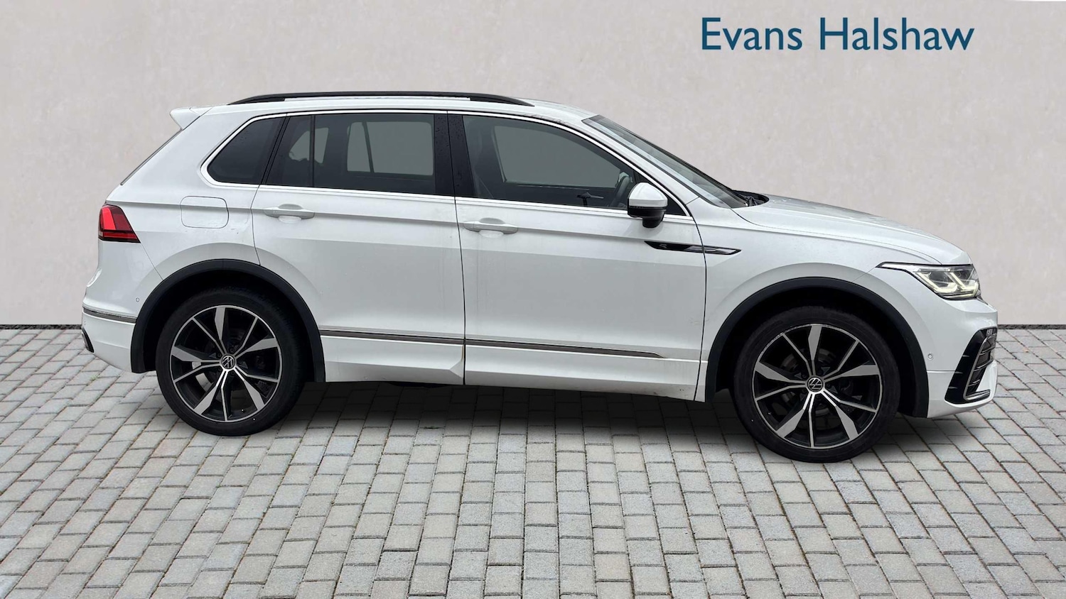 Used Volkswagen Tiguan 2020 for sale - 77500271: Photo 3