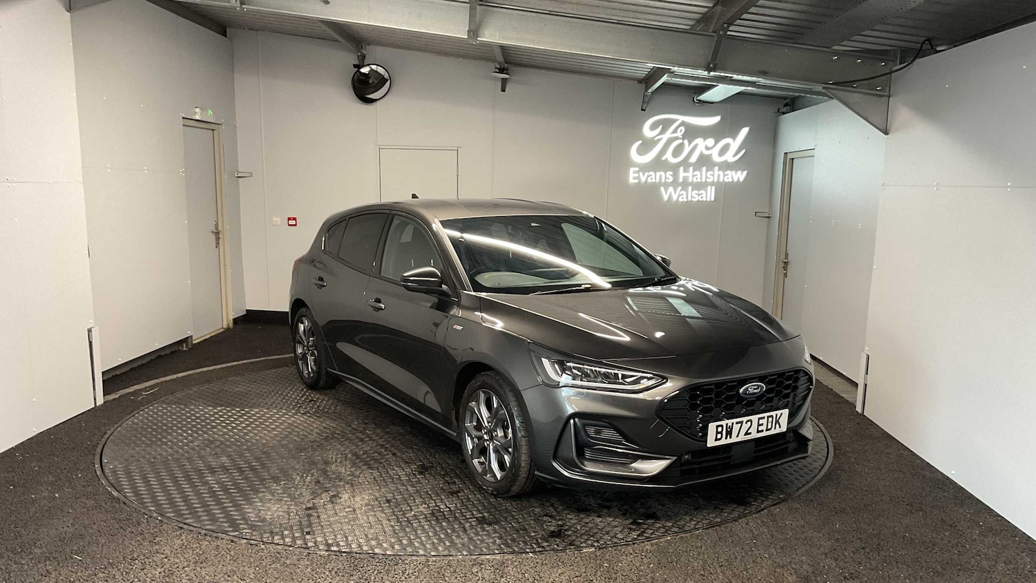 Used Ford Focus 2023 for sale - 76351666: Photo 1