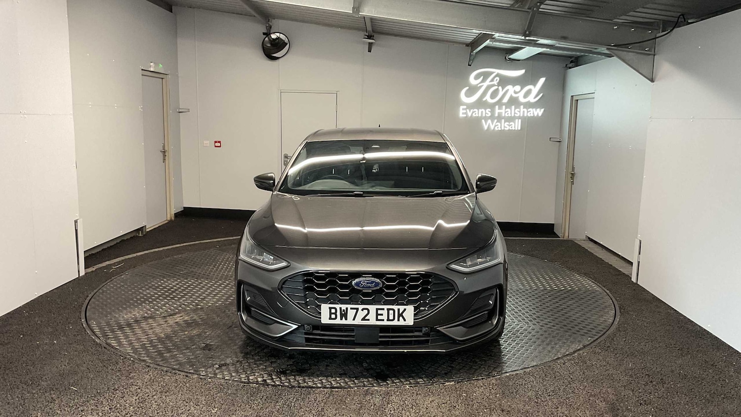 Used Ford Focus 2023 for sale - 76351666: Photo 2