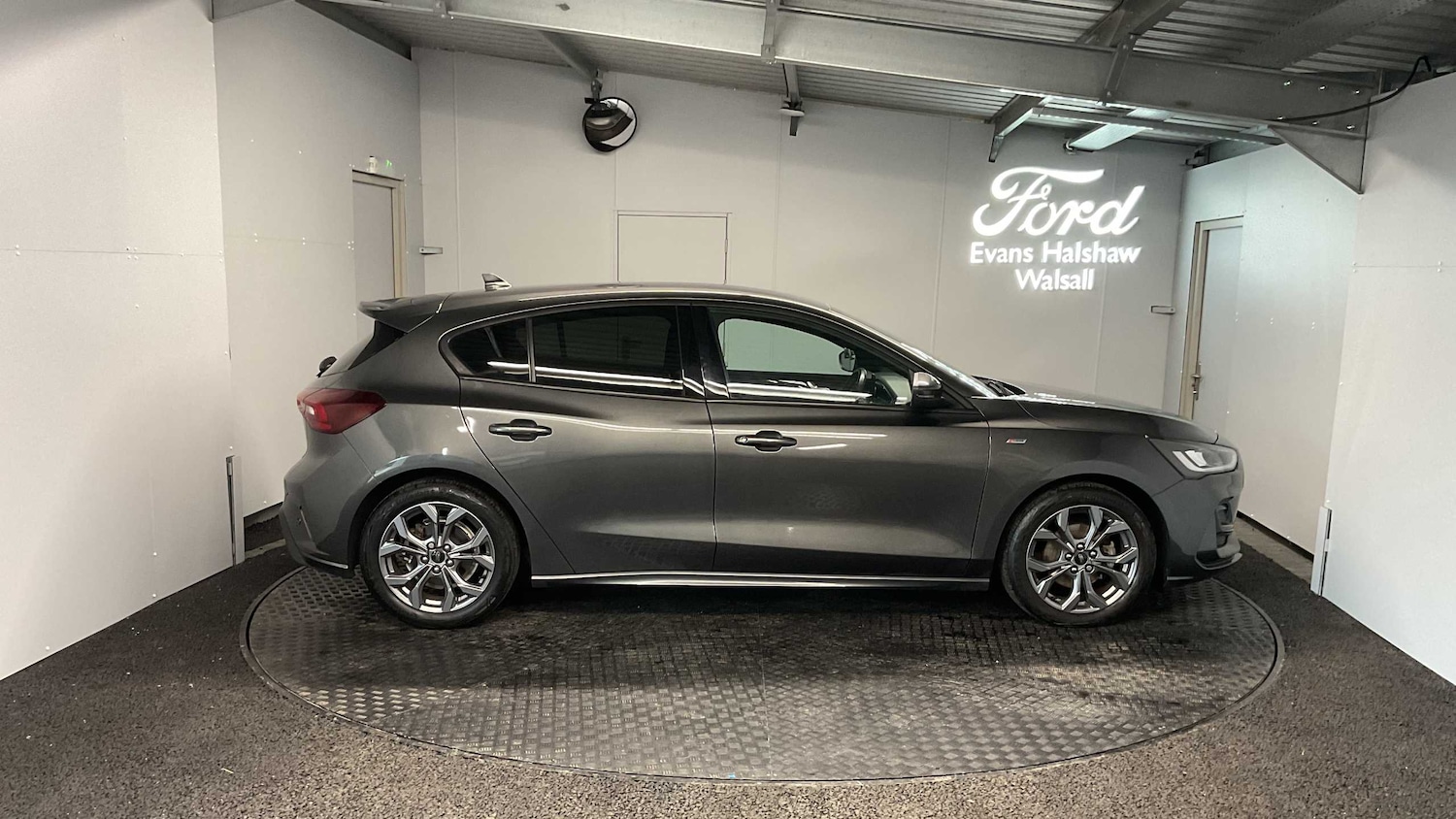Used Ford Focus 2023 for sale - 76351666: Photo 8