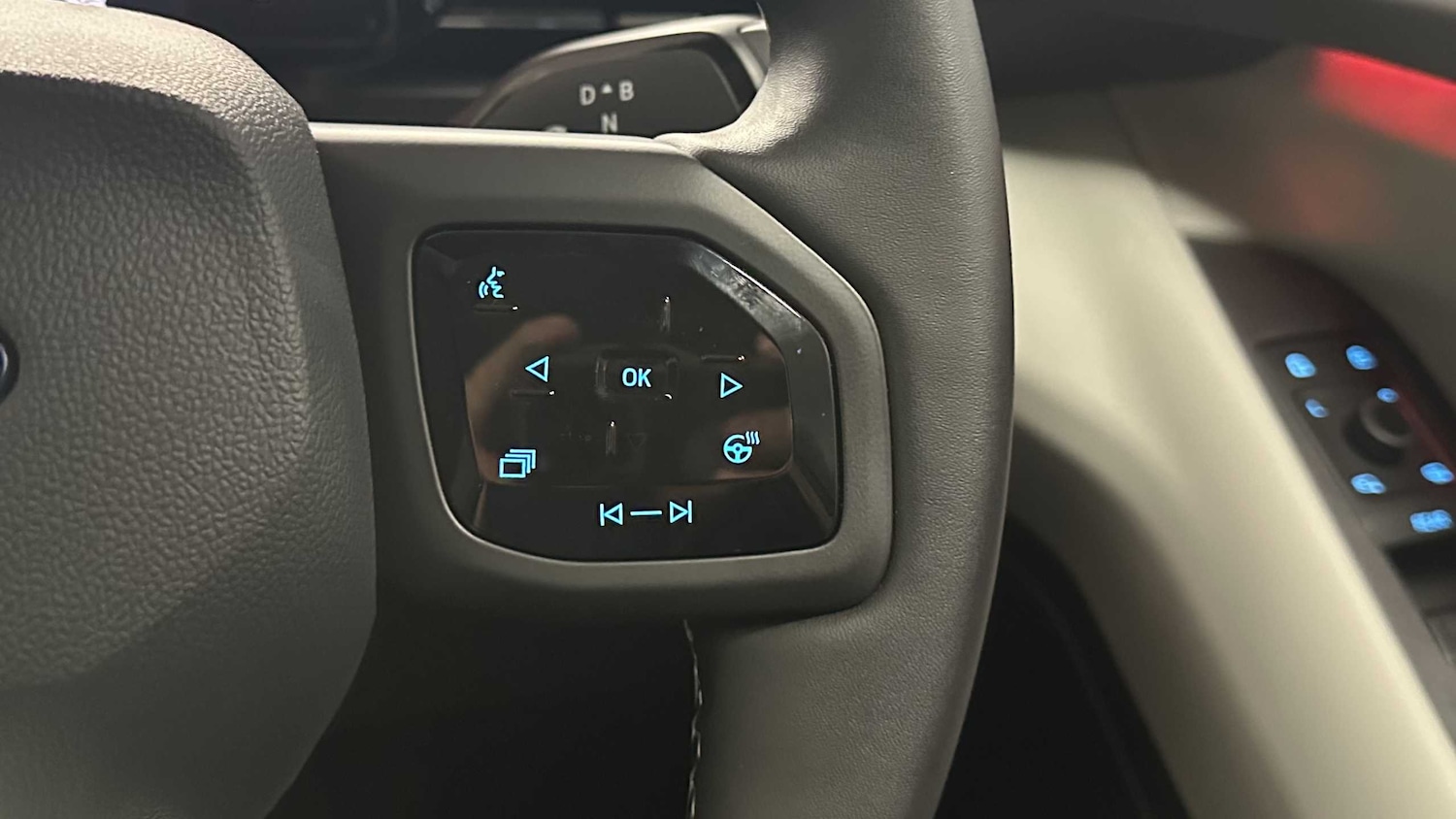 Used Ford Explorer 2025 for sale - 76955198: Photo 17