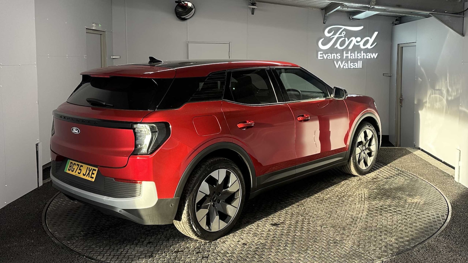 Used Ford Explorer 2025 for sale - 76955198: Photo 2