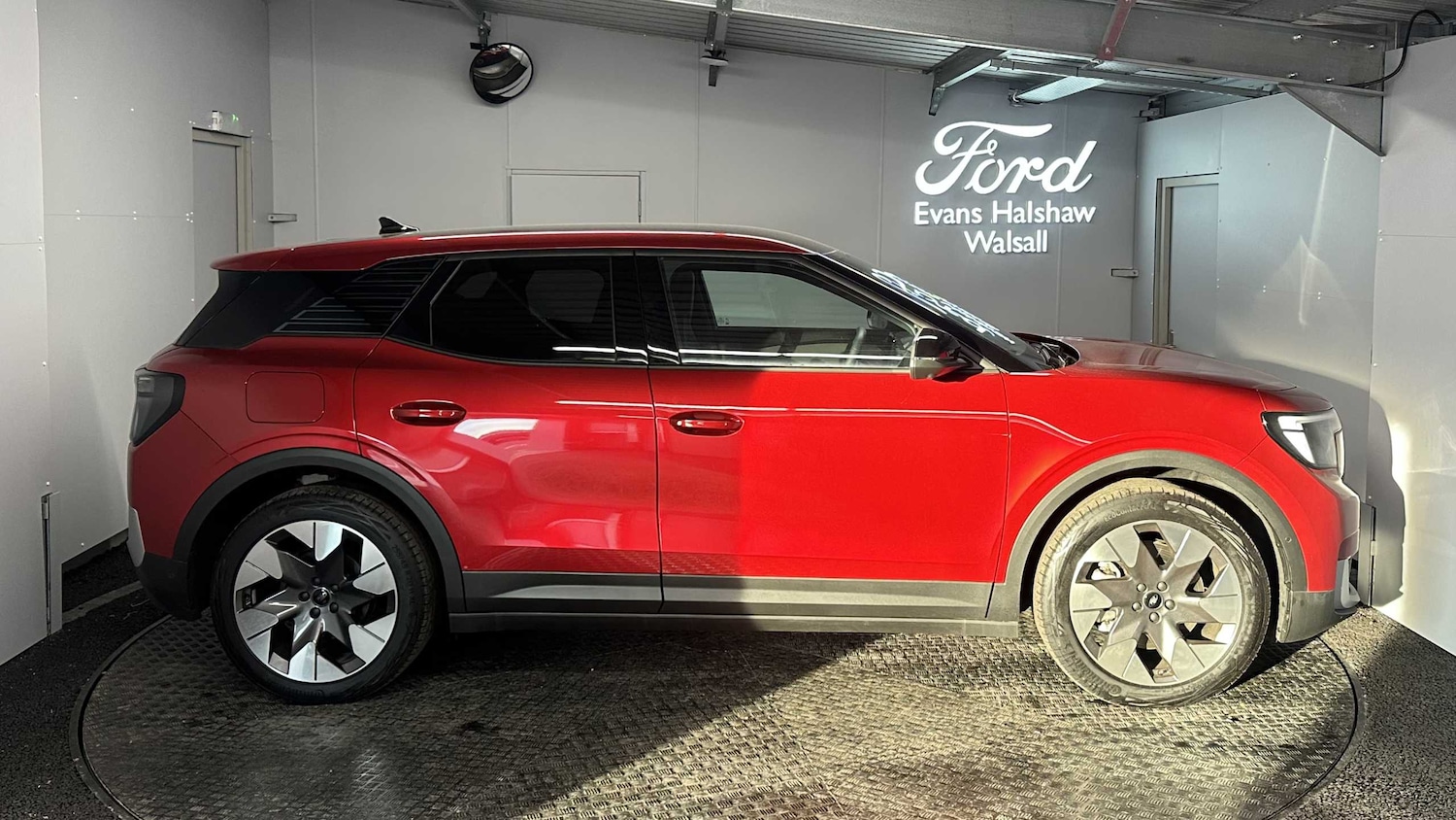 Used Ford Explorer 2025 for sale - 76955198: Photo 3