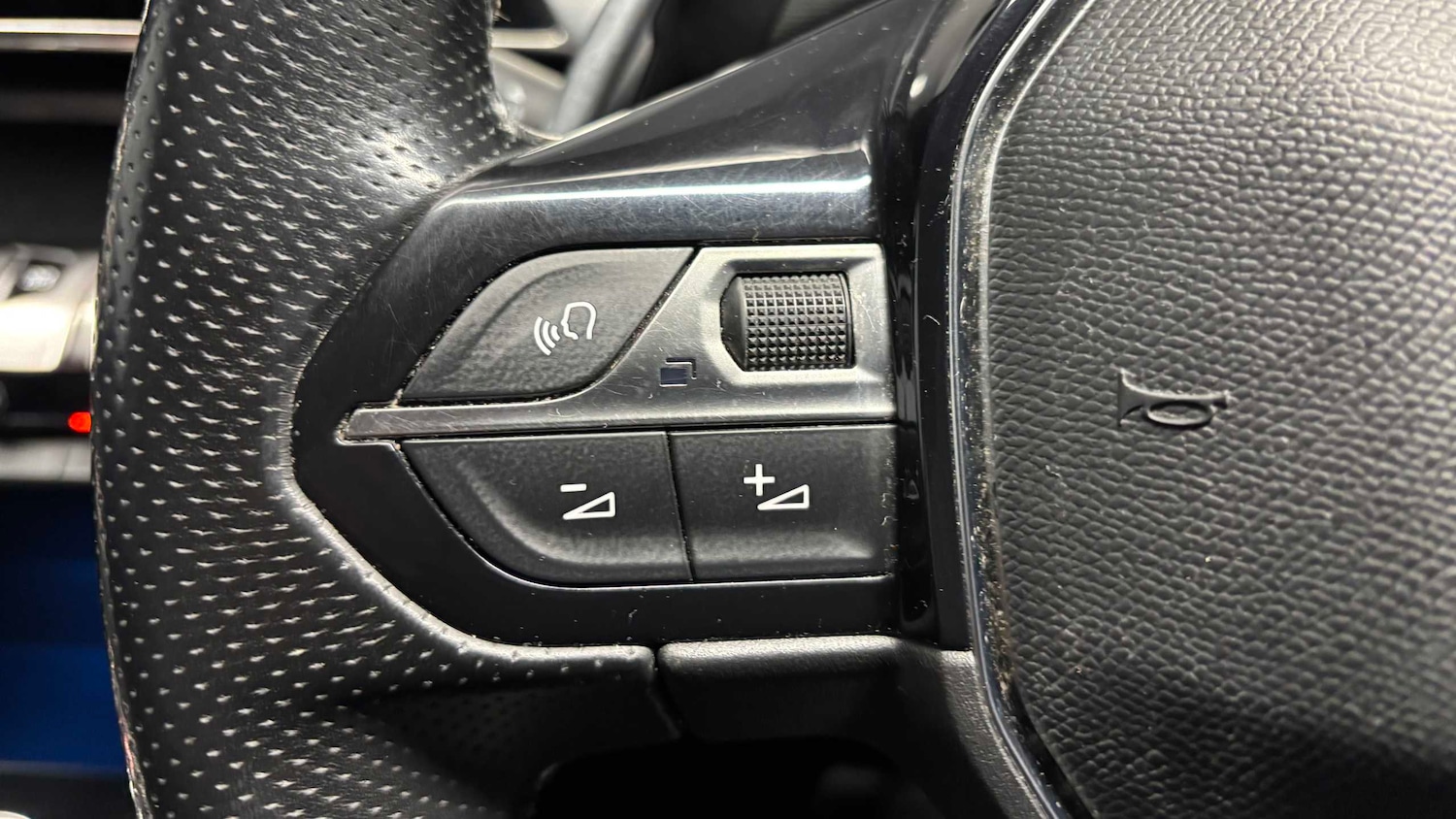 Used Peugeot 5008 2022 for sale - 76016248: Photo 16