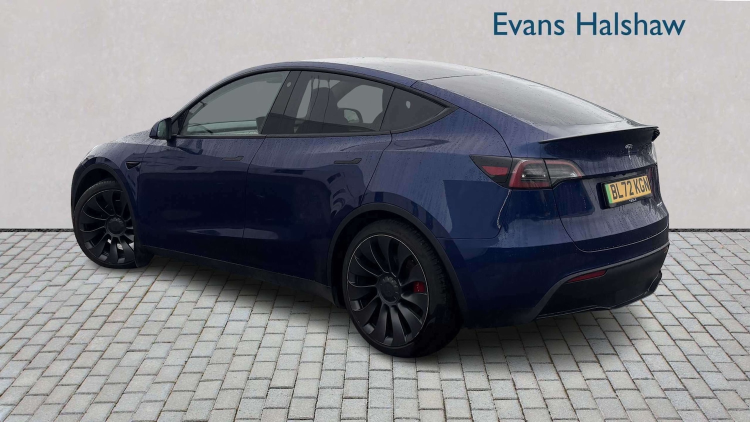 Used Tesla Model Y 2022 for sale - 77698808: Photo 2