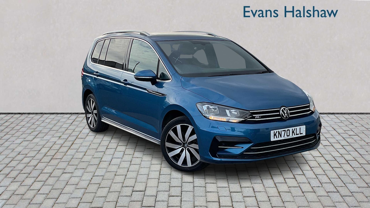 Used Volkswagen Touran 2020 for sale - 76401375: Photo 1