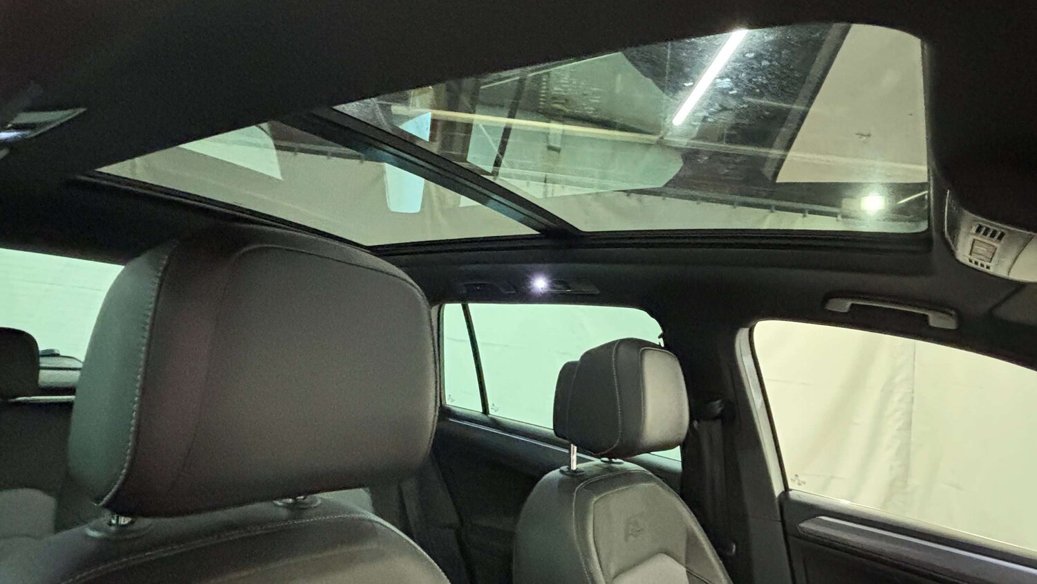 Used Volkswagen Tiguan for sale - 78118938: Photo 35