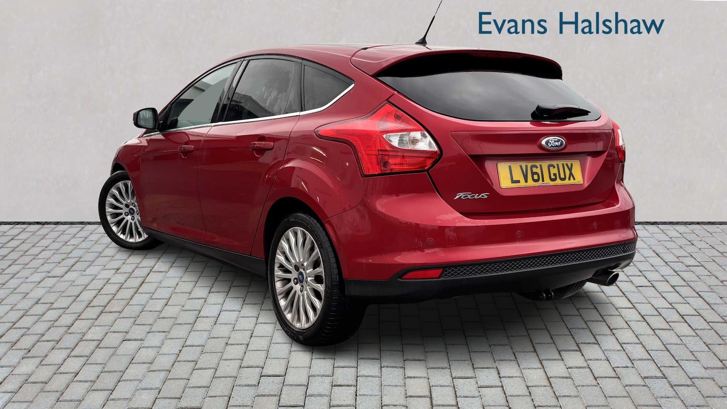 Used Ford Focus 2011 for sale - 76564382: Photo 2