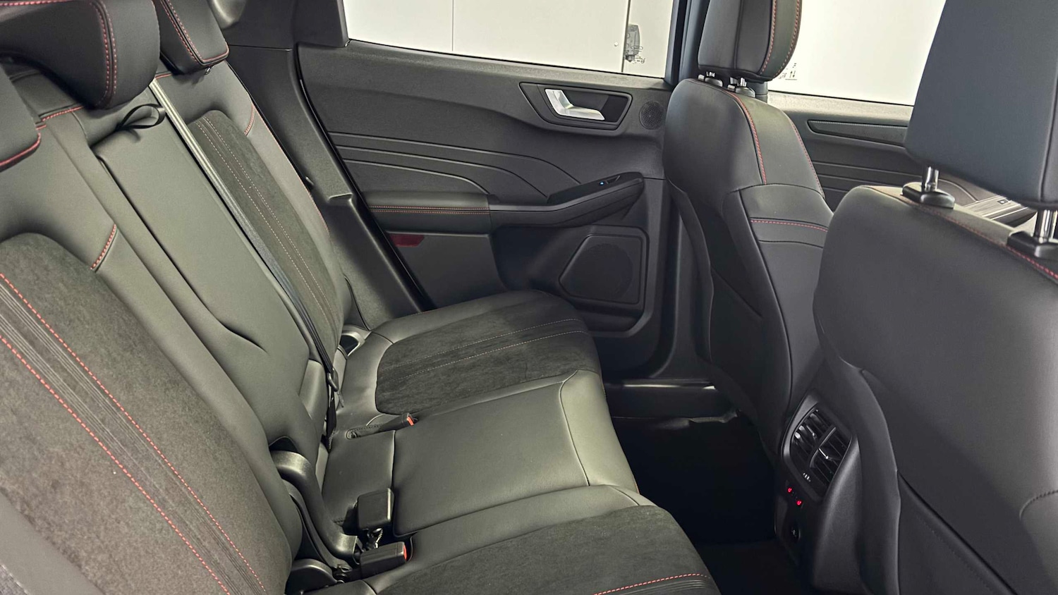 Used Ford Kuga 2025 for sale - 77135051: Photo 24