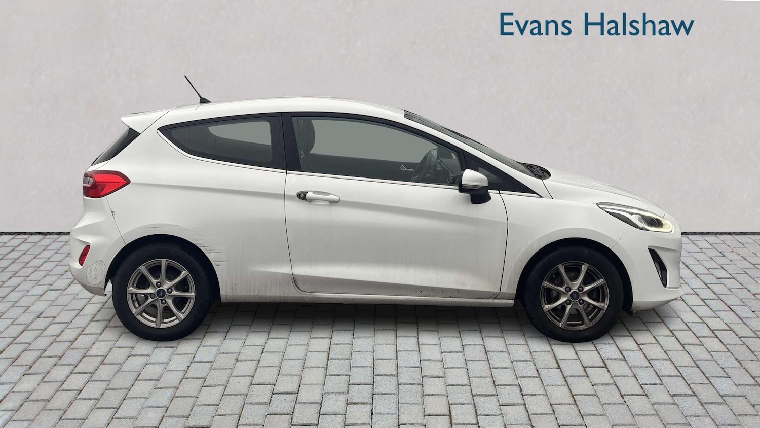 Used Ford Fiesta 2017 for sale - 77281804: Photo 3