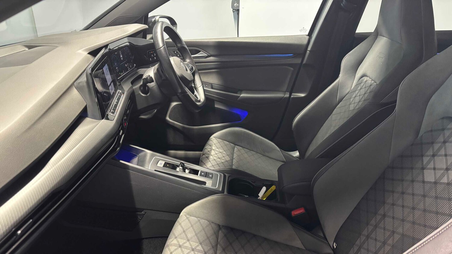 Used Volkswagen Golf 2020 for sale - 77787017: Photo 30