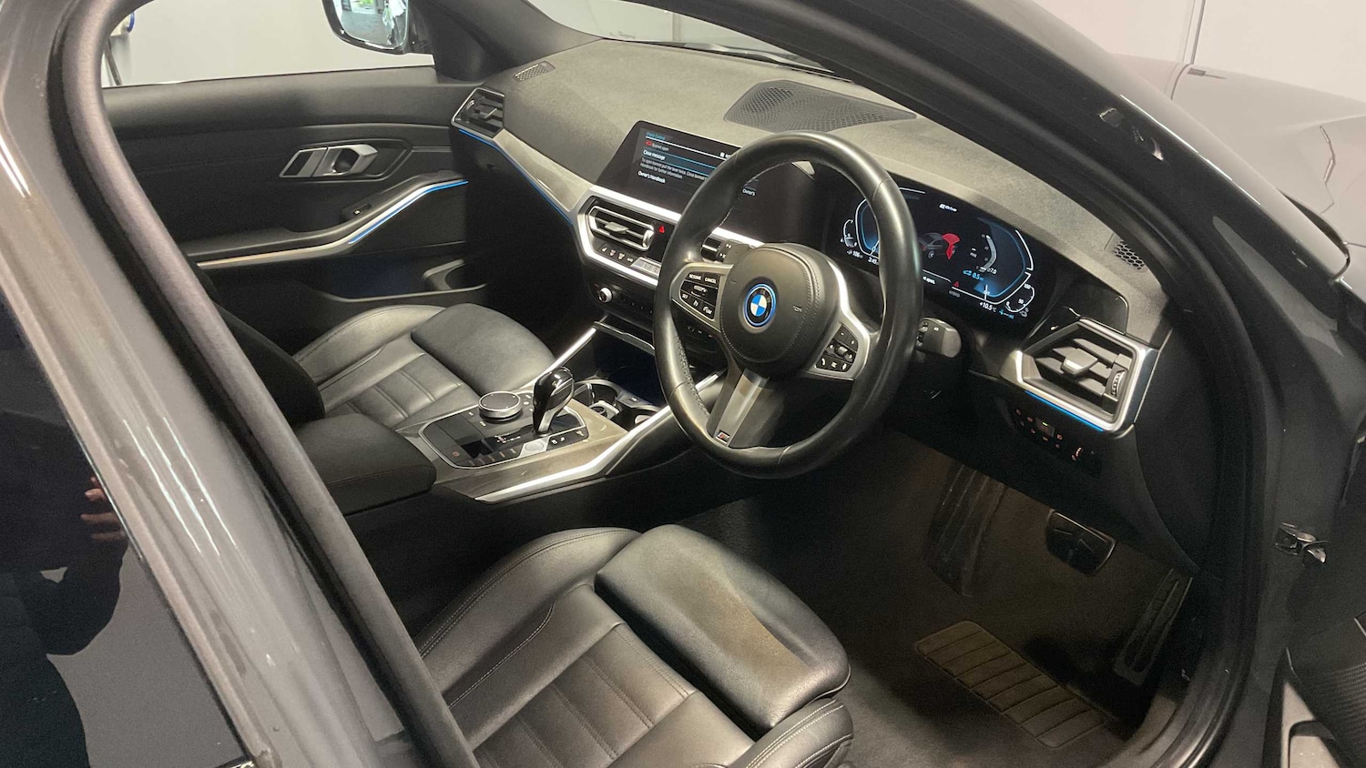 Used BMW 3 Series 2021 for sale - 76442508: Photo 13