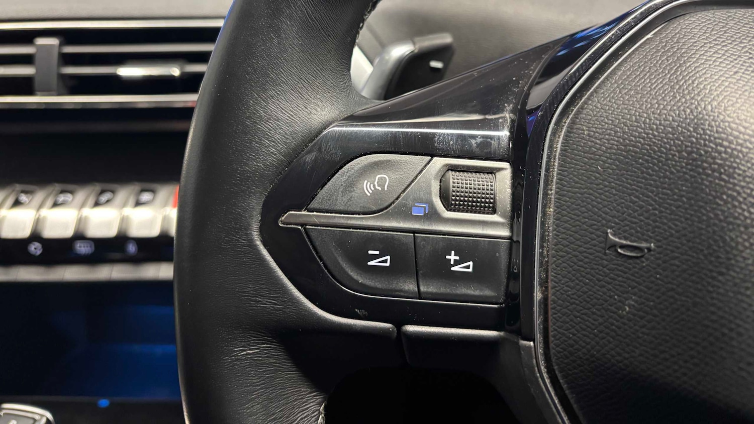 Used Peugeot 5008 2020 for sale - 76889712: Photo 16