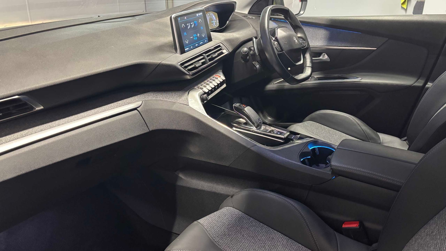 Used Peugeot 5008 2020 for sale - 76889712: Photo 27