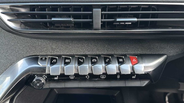 Used Peugeot 3008 2019 for sale - 76262512: Photo 26
