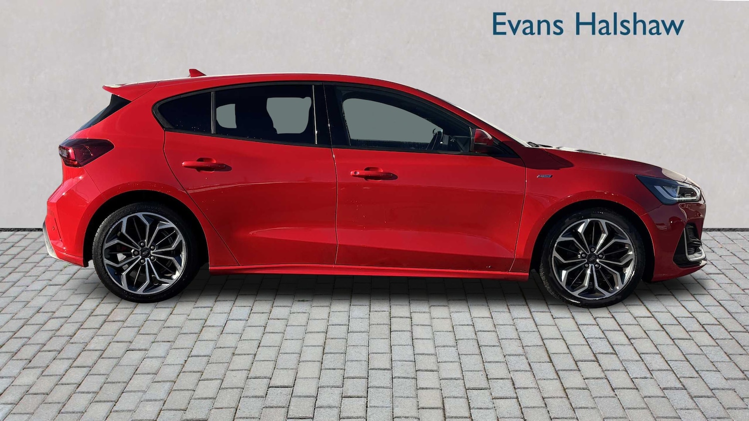 Used Ford Focus 2022 for sale - 76661979: Photo 3