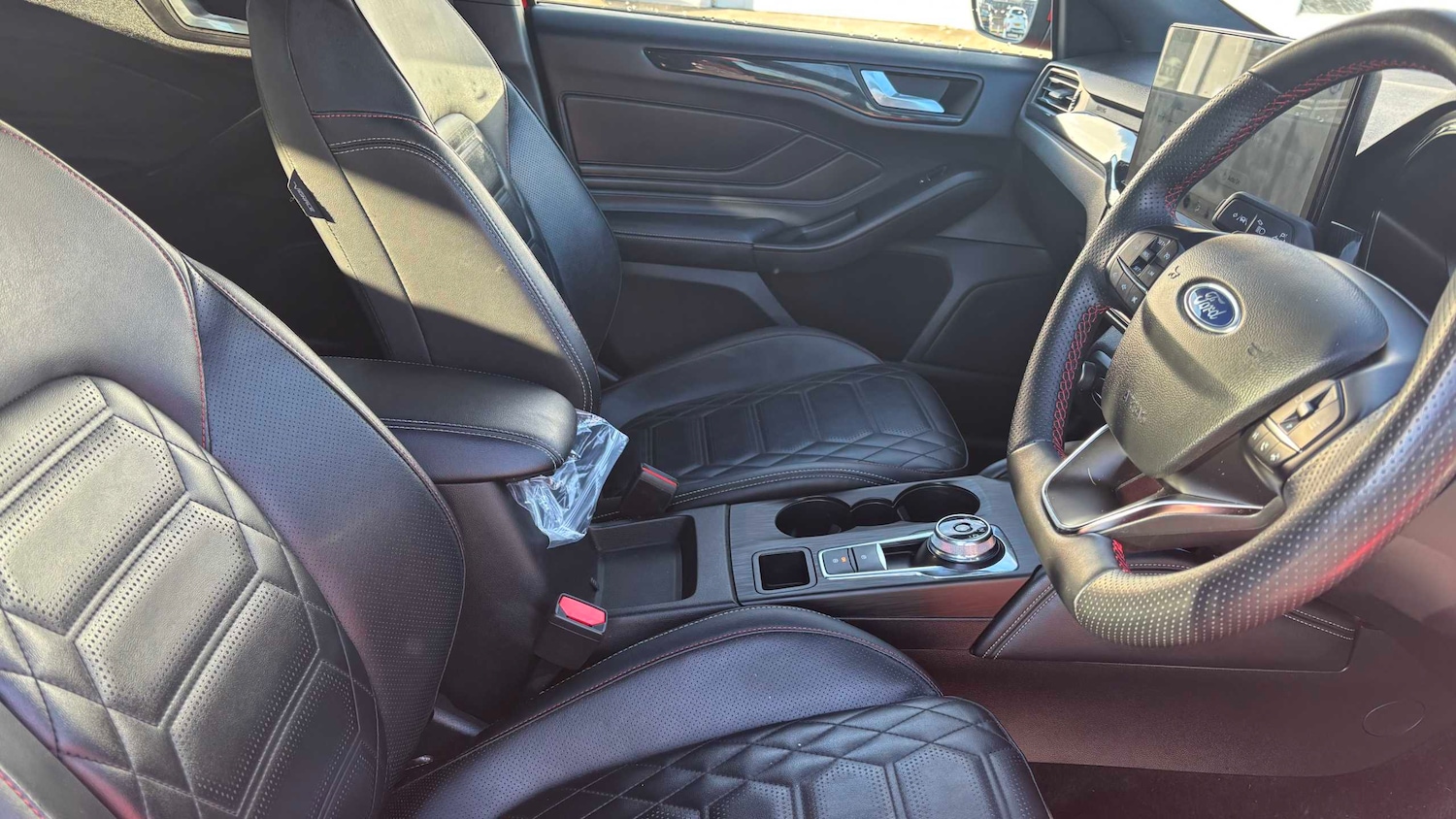 Used Ford Focus 2022 for sale - 76661979: Photo 7