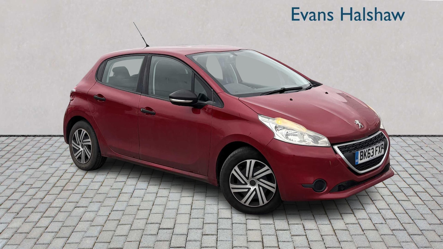 Used Peugeot 208 2013 for sale - 77601126: Photo 1