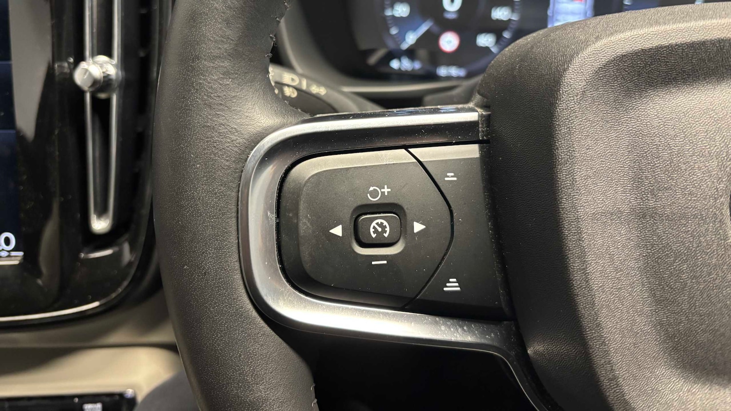 Used Volvo XC40 2020 for sale - 77134786: Photo 16