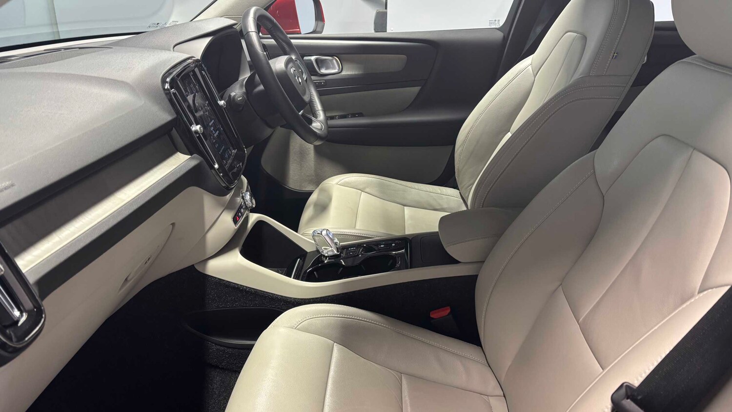 Used Volvo XC40 2020 for sale - 77134786: Photo 29