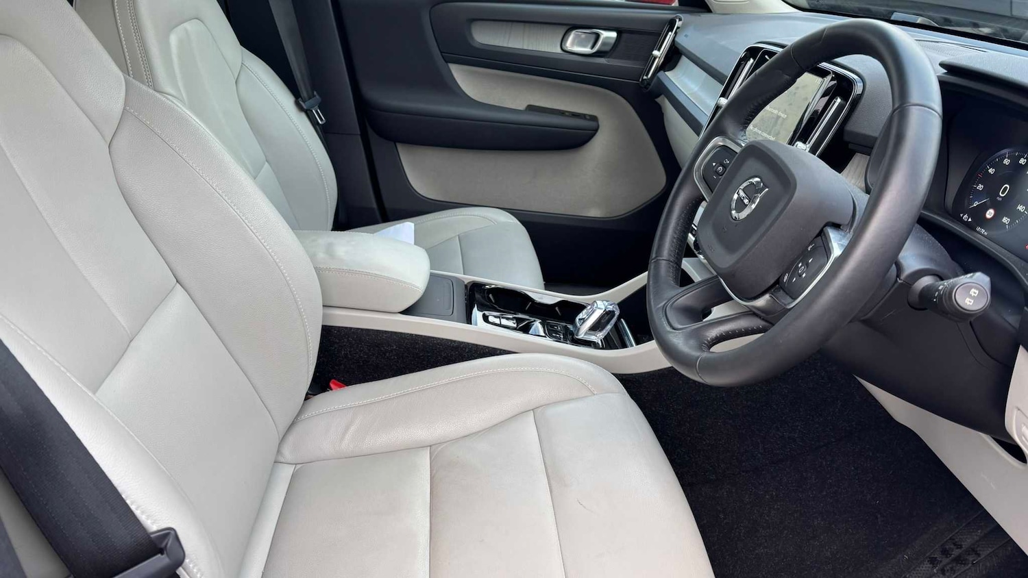 Used Volvo XC40 2020 for sale - 77134786: Photo 7