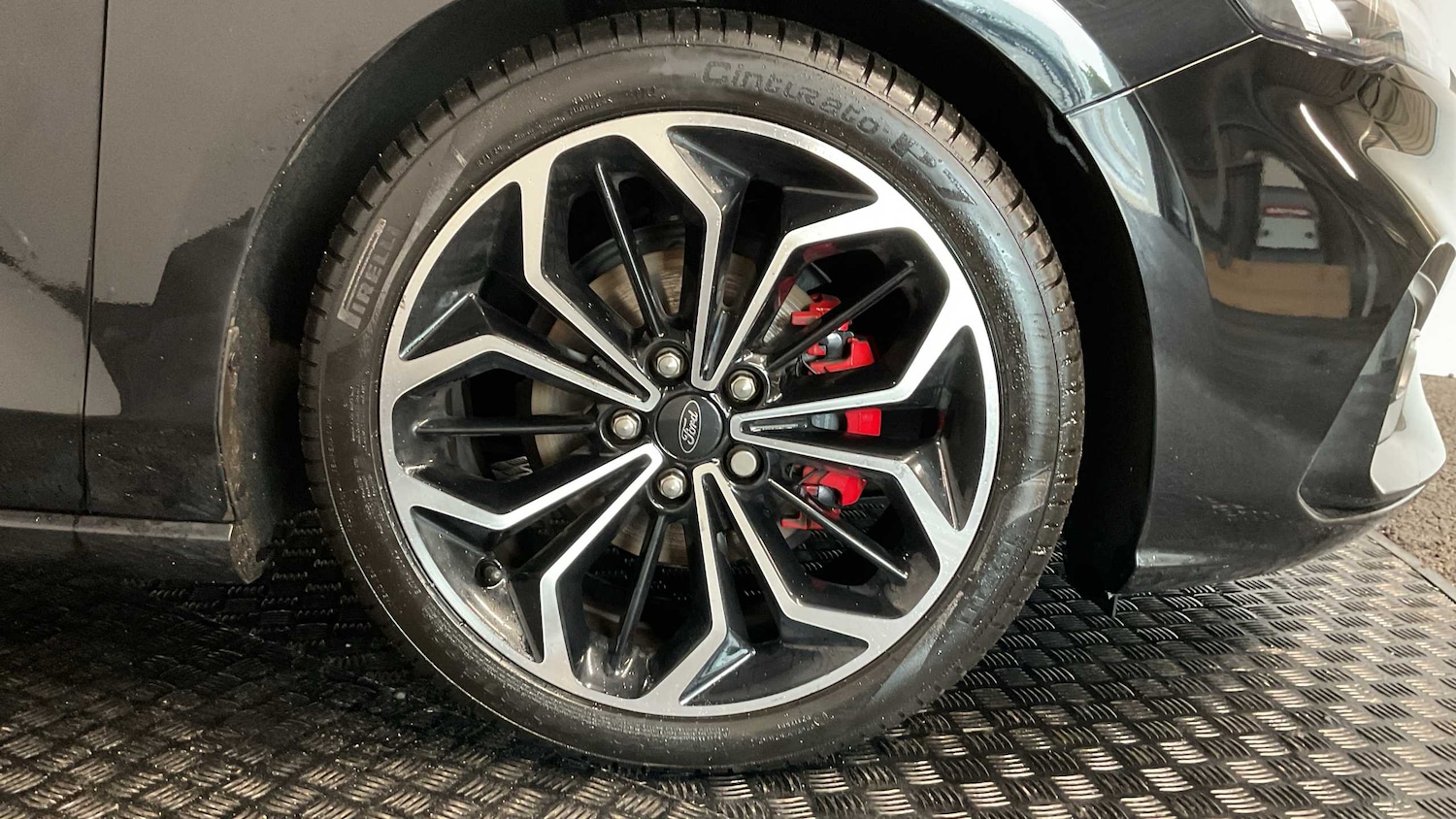 Used Ford Focus 2021 for sale - 76672921: Photo 9